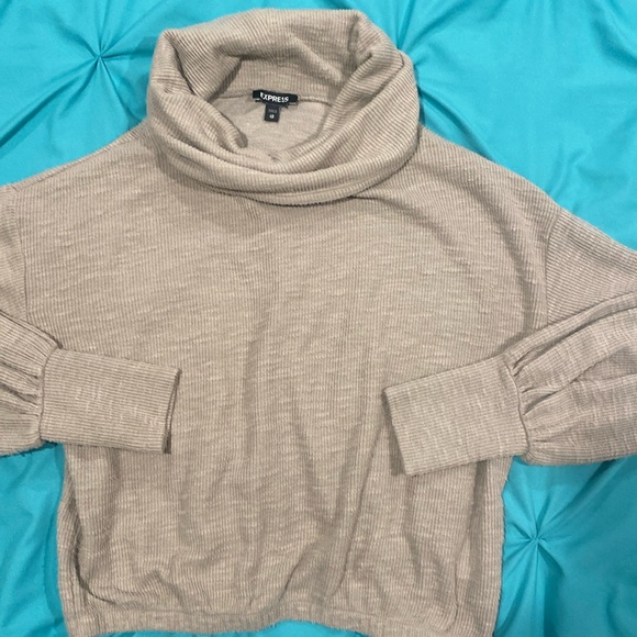 Express
XS
Excellent Condition - Picture 1 of 2